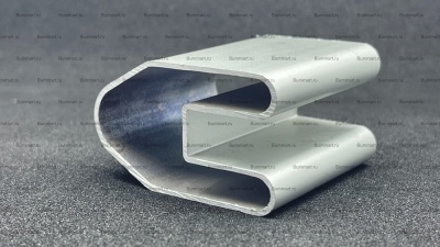 П-образный Стрингер 9 мм 2шт +сумка и заглушки. Направляющий алюминиевый профиль для пола лодки из ПВХ. Предназначен для фиксации жестких элементов пола (пайол) толщиной 9 мм. Размер профиля:  ширина: 48 мм; высота: 29 мм;