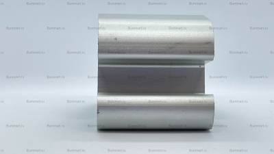 Стрингер фиксации пайола 12мм 0,9 м (Усиленный). Предназначен для фиксации жесткого составного пайола, оснащенного боковой обвязкой из Z-профиля. Дает возможность существенно увеличить продольную жесткость судна. Изготовлен из алюминиевого сплава.Цена ука