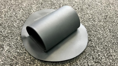 Держатель спиннинга из ПВХ (Черный) на баллон лодки Длинна держателя 8см. Диаметр отверстия: 4см. Цвет: черный Изделие выполнено из лодочной ткани 850г