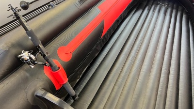 Подставка под удочку на подложке (Красный) купить по выгодной цене 950 руб. RiverHunter в магазине bummart.ru