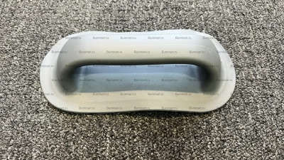 Ручка лодочная большая (Серая) Ручка транспортировочная для установки на баллонах надувных лодок среднего и большого размера. Размер основания 103х210 мм.